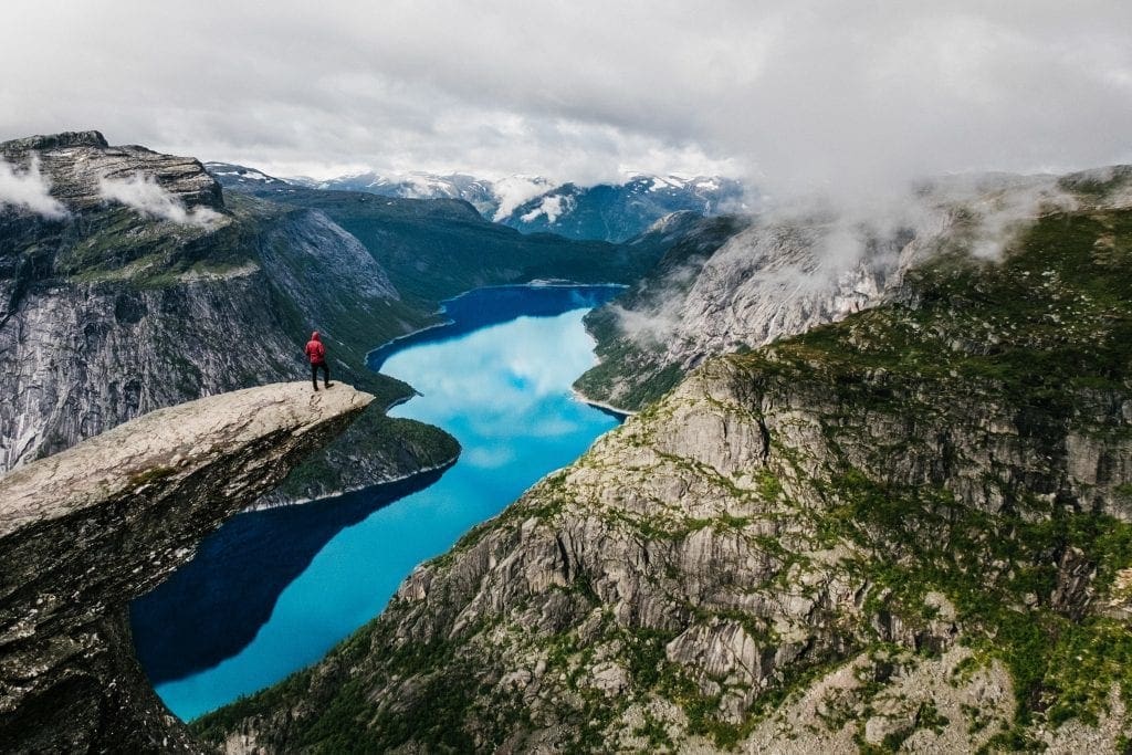 Norge - Trolltunga - fjord - bjerge